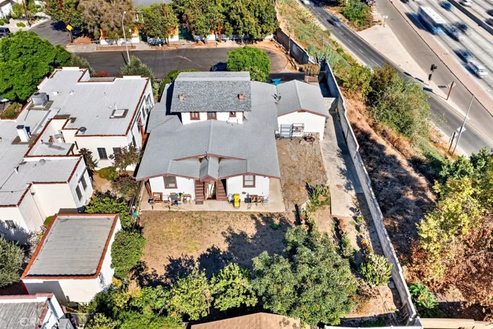 523 N Lake, Los Angeles, California 90026