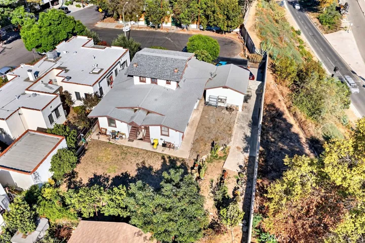 523 N Lake, Los Angeles, California 90026