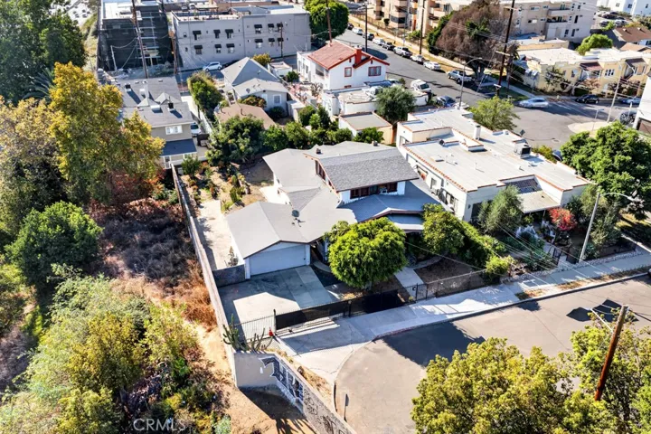 523 N Lake, Los Angeles, California 90026