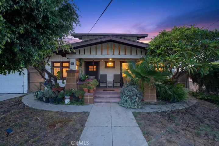 523 N Lake, Los Angeles, California 90026