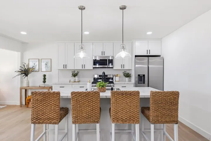 313 San Dimas Ave, Oceanside, California 92057