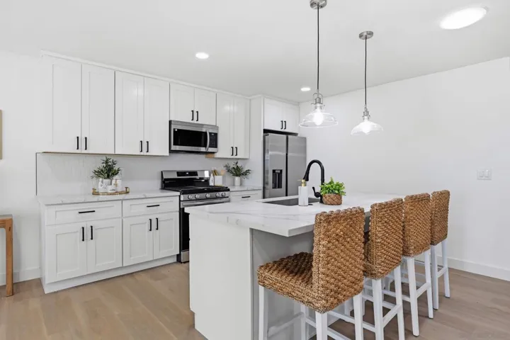 313 San Dimas Ave, Oceanside, California 92057