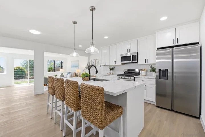 313 San Dimas Ave, Oceanside, California 92057