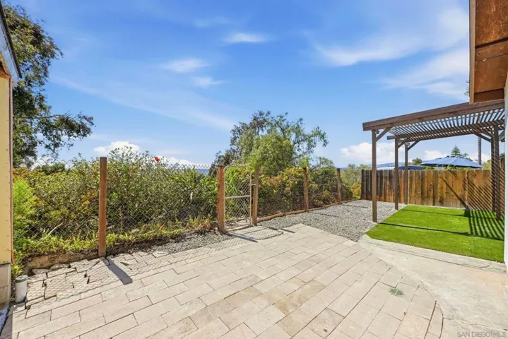 313 San Dimas Ave, Oceanside, California 92057
