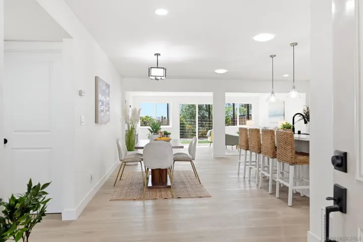 313 San Dimas Ave, Oceanside, California 92057