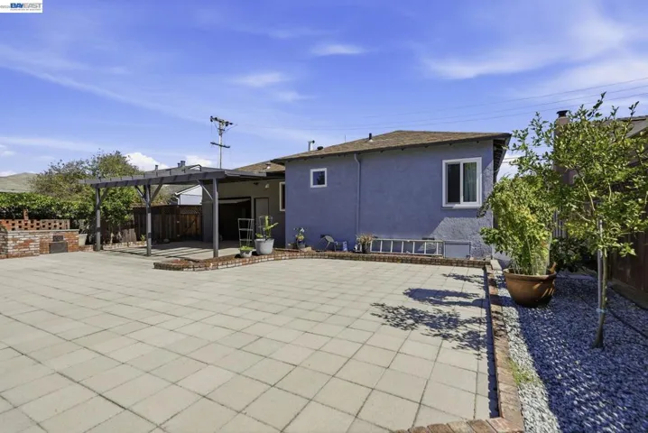 973 Phillips Way, Hayward, California 94541