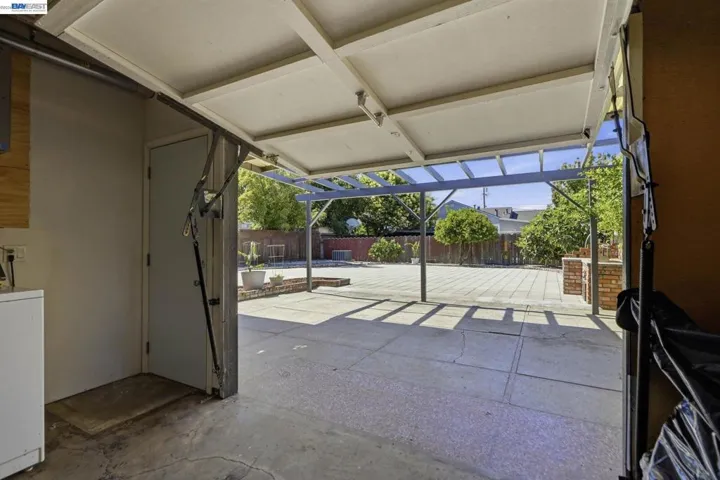 973 Phillips Way, Hayward, California 94541