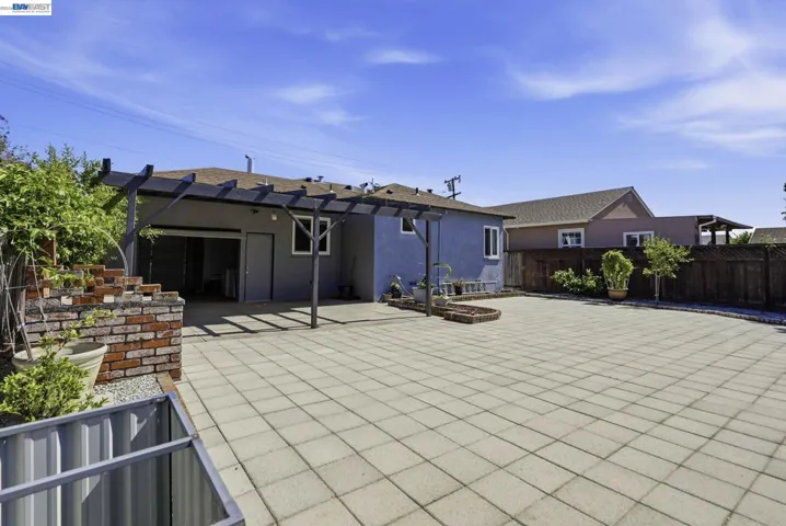 973 Phillips Way, Hayward, California 94541