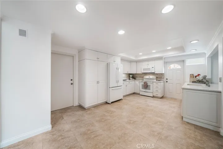 24382 Macedo Drive, Mission Viejo, California 92691