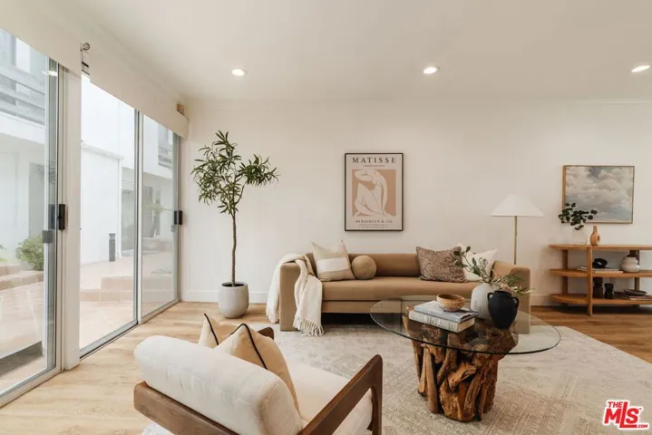 913 Euclid Street 5, Santa Monica, California 90403