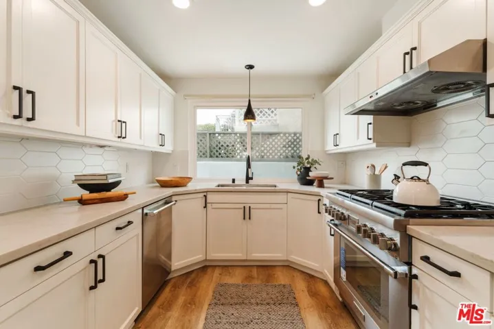 913 Euclid Street 5, Santa Monica, California 90403
