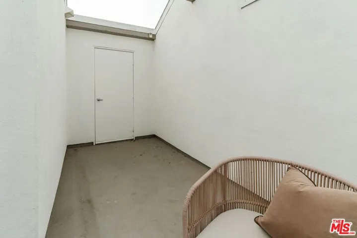 913 Euclid Street 5, Santa Monica, California 90403