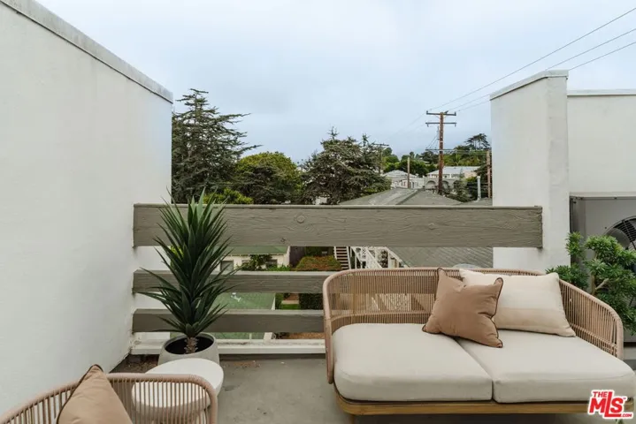 913 Euclid Street 5, Santa Monica, California 90403