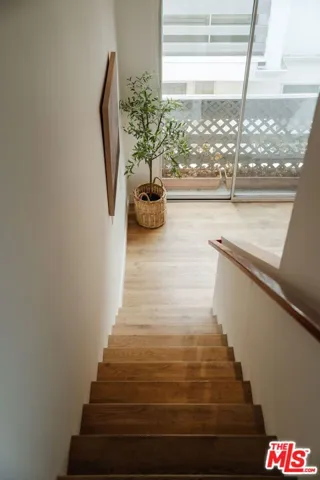 913 Euclid Street 5, Santa Monica, California 90403