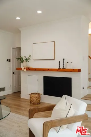 913 Euclid Street 5, Santa Monica, California 90403