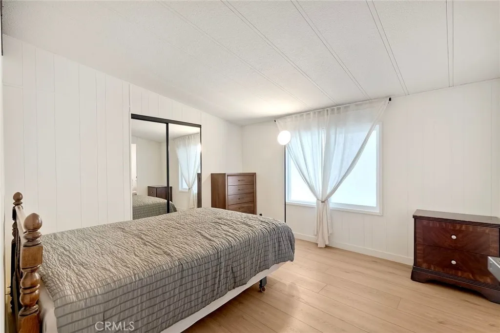 BEDROOM 2.