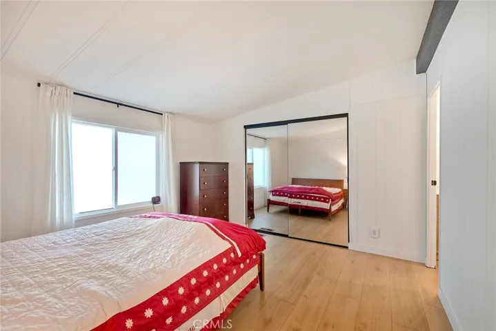 MIRRORED WARDROBE CLOSET DOORS.
