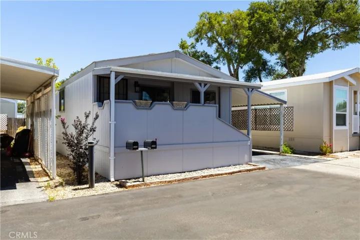 1215 El Camino Real 61, Atascadero, California 93422