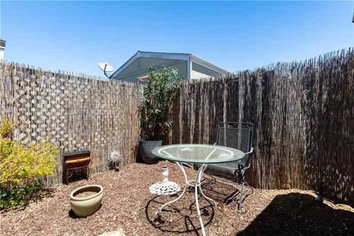 1215 El Camino Real 61, Atascadero, California 93422