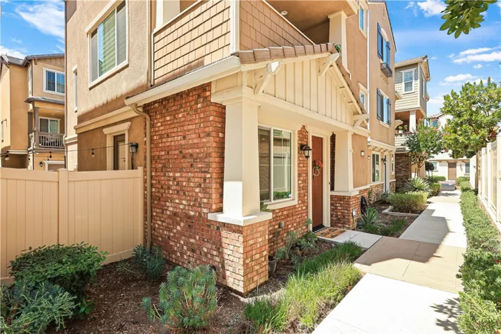 793 Banyan, Pomona, California 91767