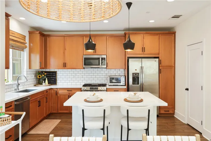 793 Banyan, Pomona, California 91767