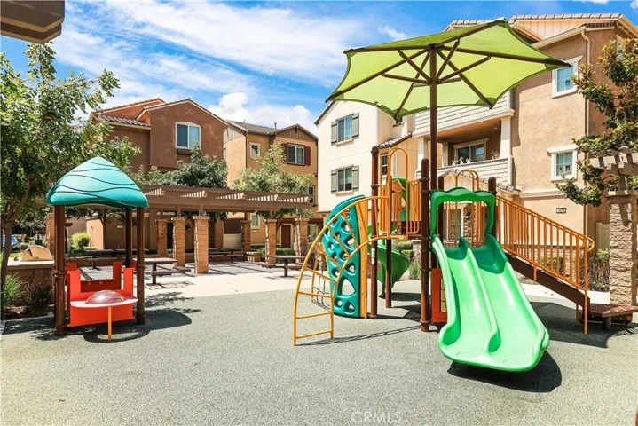 793 Banyan, Pomona, California 91767