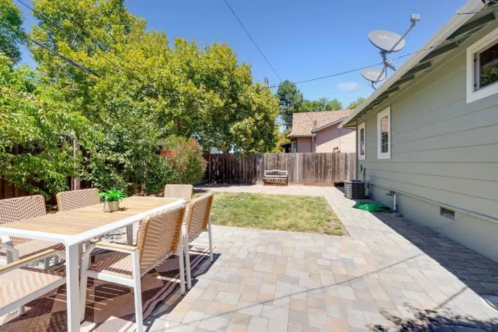 32013203 Hoover Street, Redwood City, California 94063