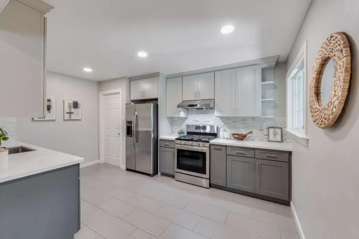 32013203 Hoover Street, Redwood City, California 94063