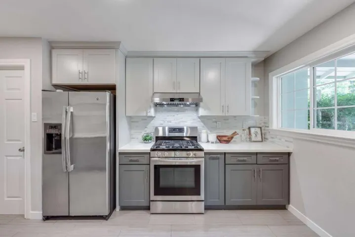 32013203 Hoover Street, Redwood City, California 94063
