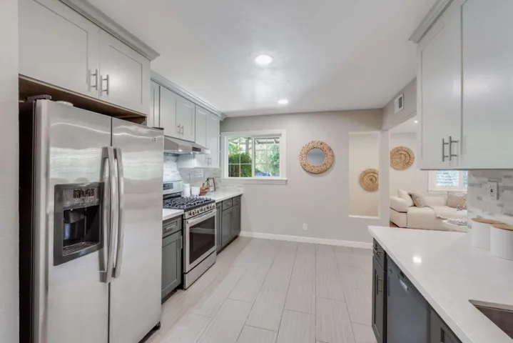 32013203 Hoover Street, Redwood City, California 94063