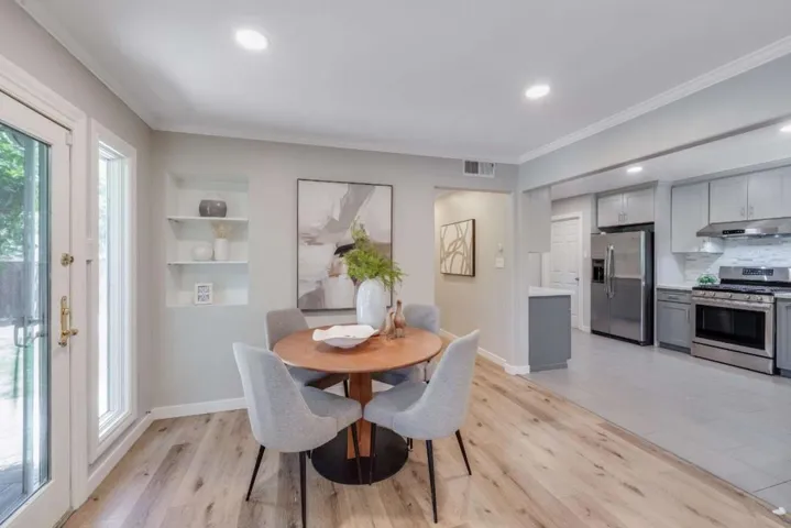 32013203 Hoover Street, Redwood City, California 94063