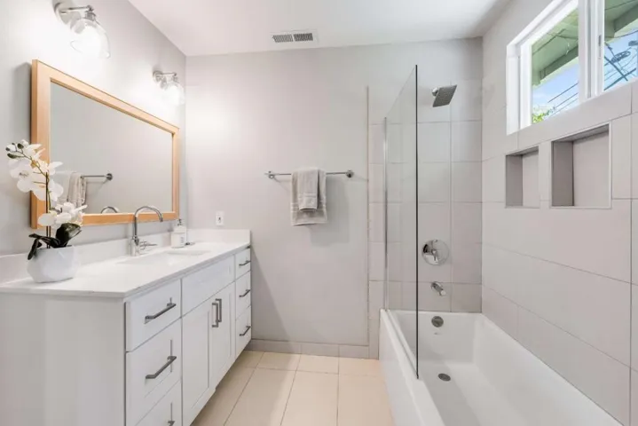 32013203 Hoover Street, Redwood City, California 94063