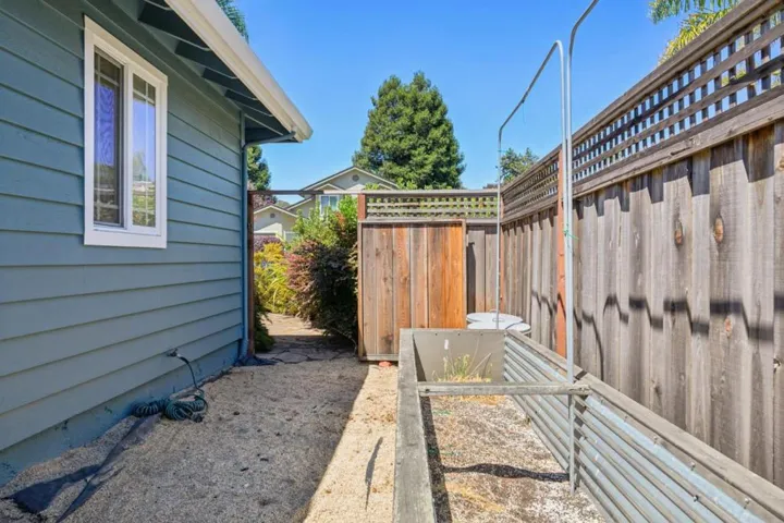 3230 Virgil Lane, Santa Cruz, California 95062