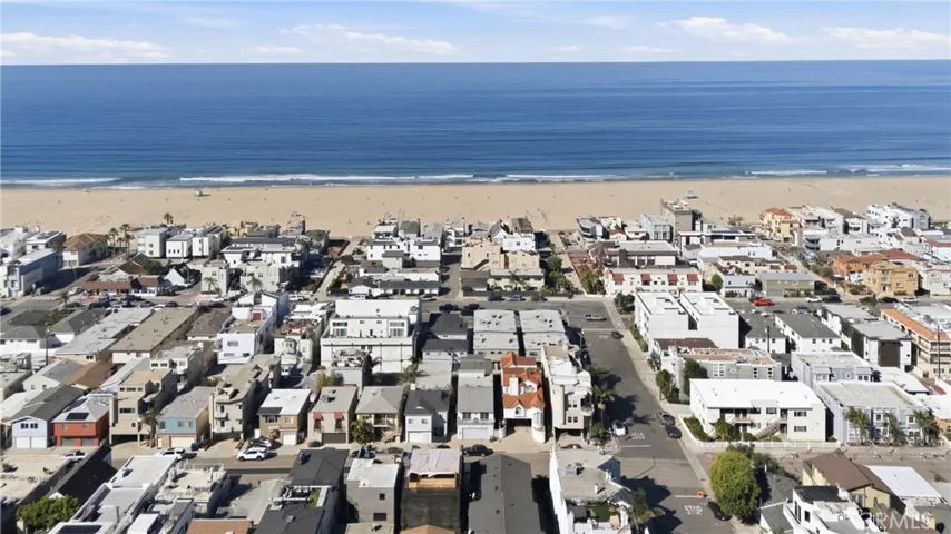 331 Manhattan Avenue, Hermosa Beach, California 90254