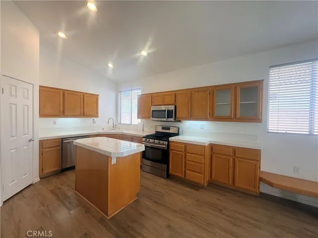 26805 China, Romoland, California 92585