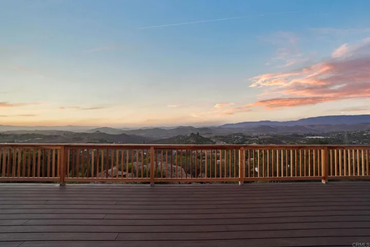 30603 Roadrunner, Valley Center, California 92082