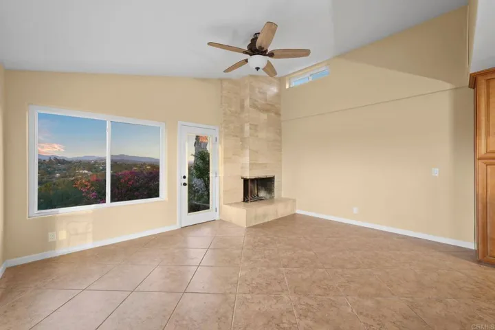30603 Roadrunner, Valley Center, California 92082