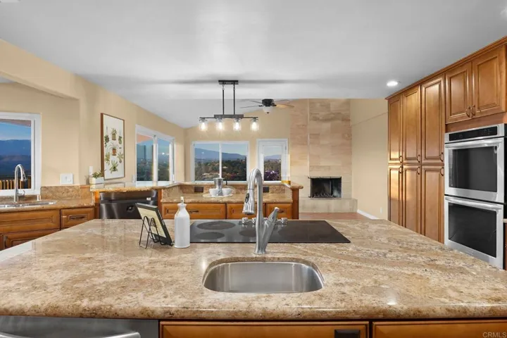 30603 Roadrunner, Valley Center, California 92082