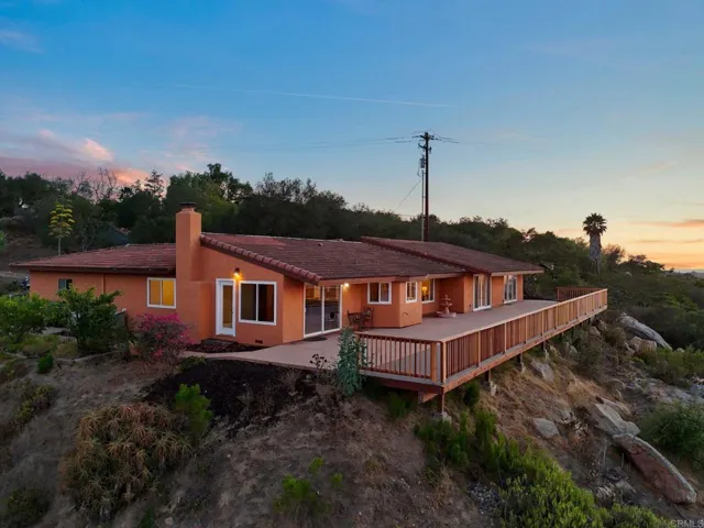 30603 Roadrunner, Valley Center, California 92082