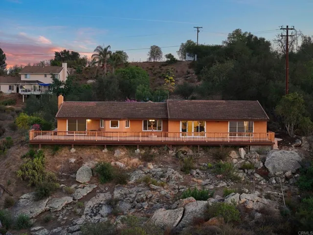 30603 Roadrunner, Valley Center, California 92082