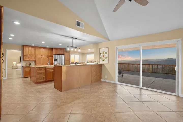 30603 Roadrunner, Valley Center, California 92082