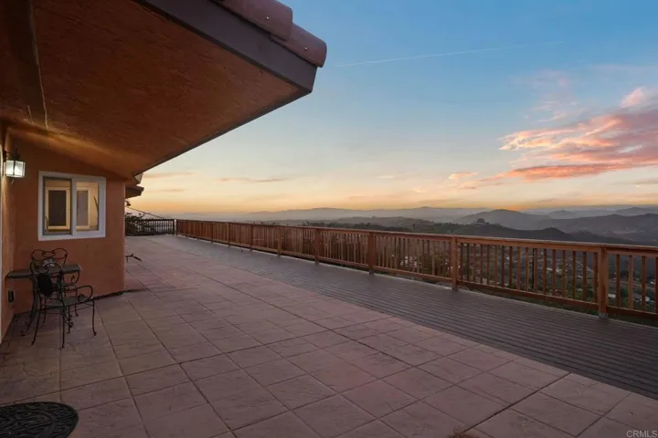 30603 Roadrunner, Valley Center, California 92082