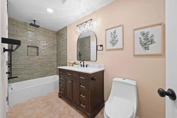 30603 Roadrunner, Valley Center, California 92082
