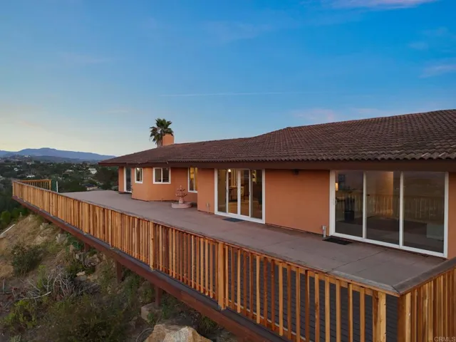 30603 Roadrunner, Valley Center, California 92082