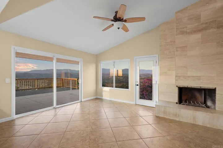 30603 Roadrunner, Valley Center, California 92082