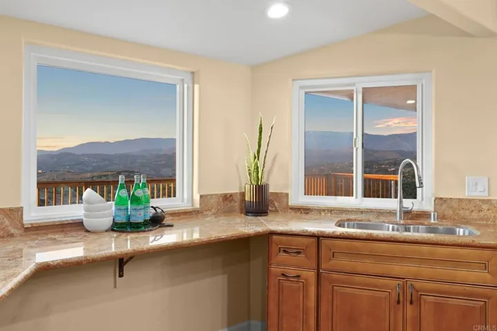 30603 Roadrunner, Valley Center, California 92082