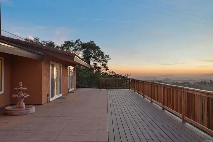 30603 Roadrunner, Valley Center, California 92082