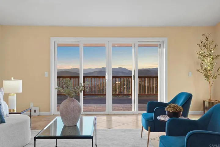 30603 Roadrunner, Valley Center, California 92082