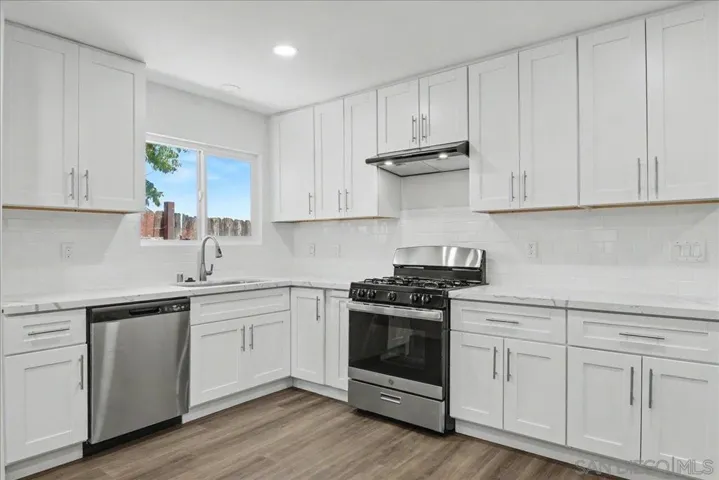 264 68th St, San Diego, California 92114