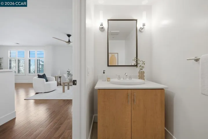 438 W Grand Ave 418, Oakland, California 94612